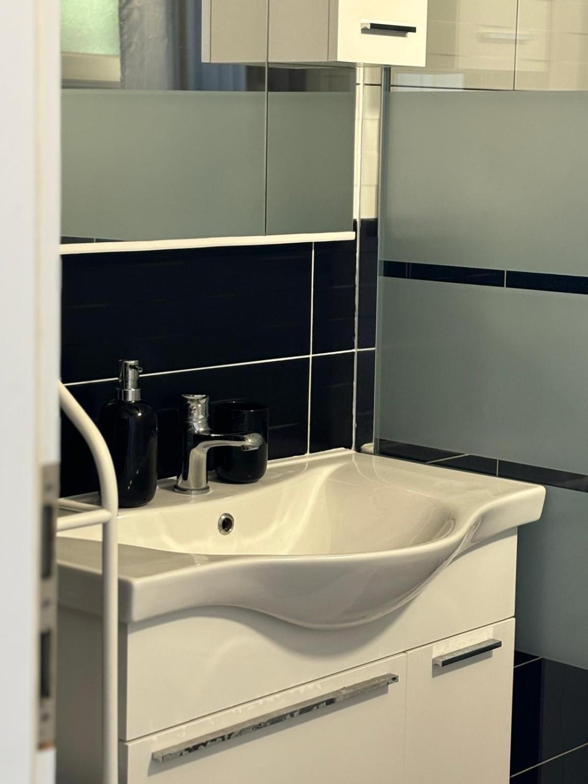 Apartmani Bosnjak Starigrad Paklenica Habitación foto