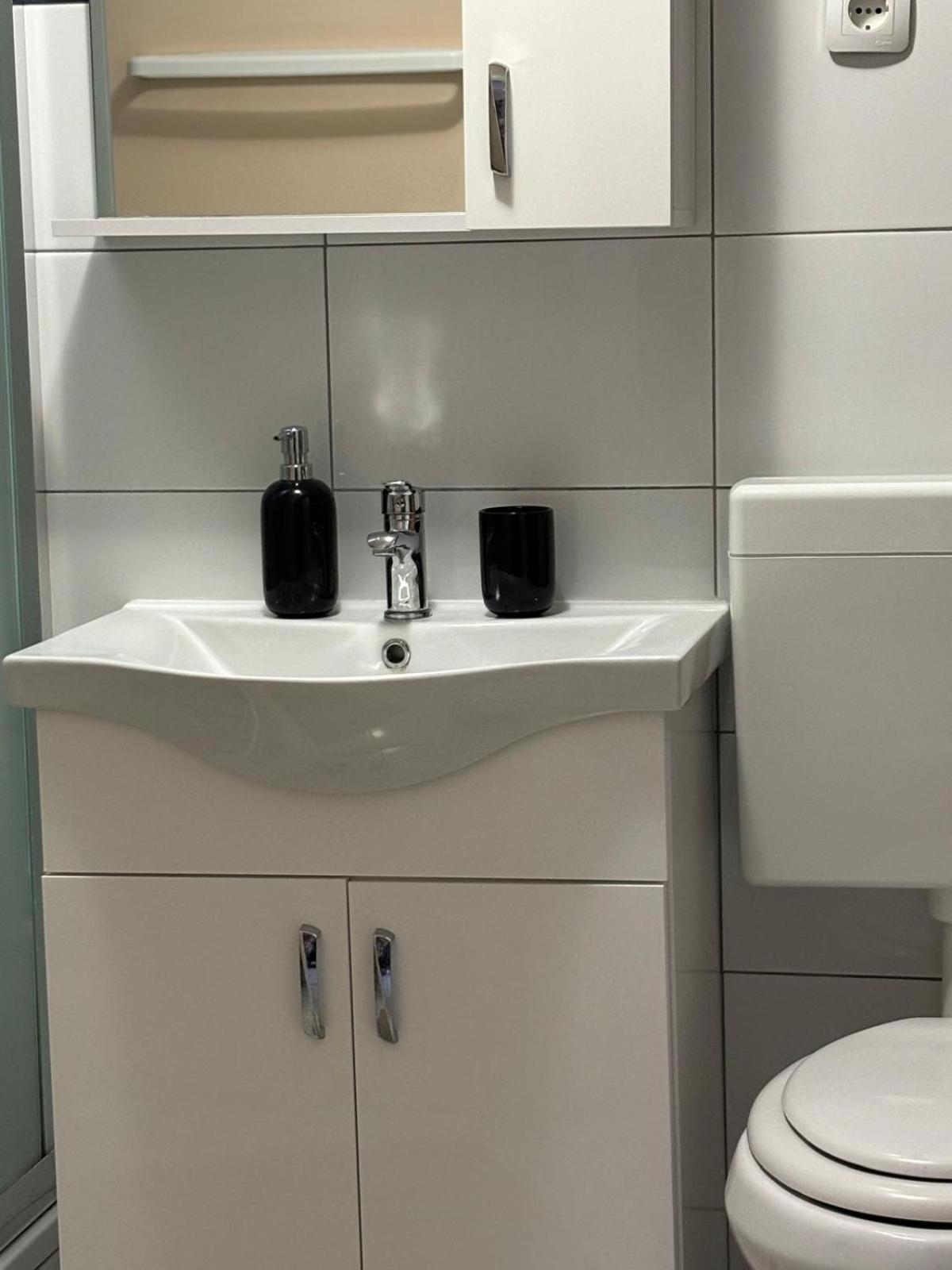 Apartmani Bosnjak Starigrad Paklenica Habitación foto