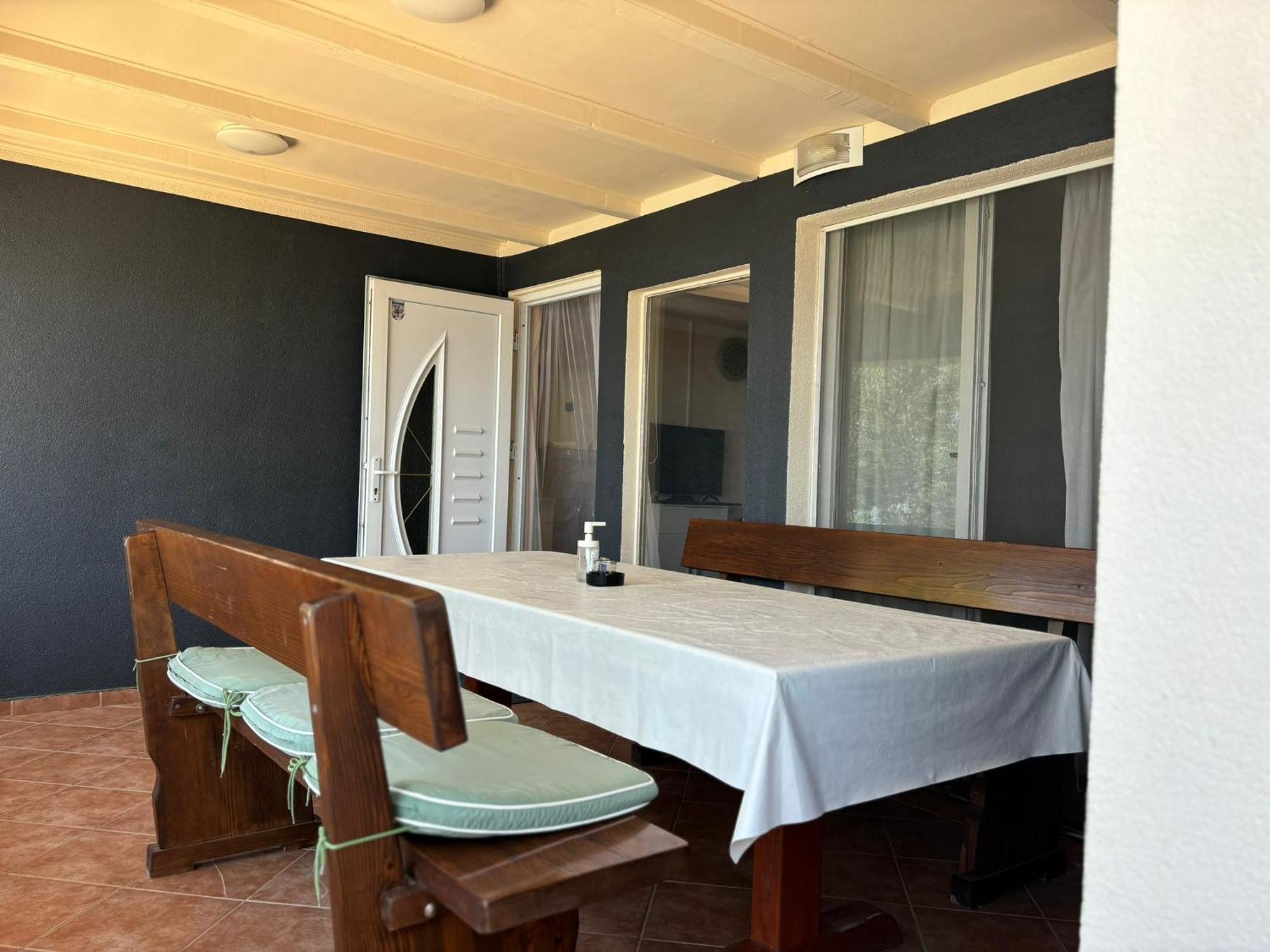 Apartmani Bosnjak Starigrad Paklenica Habitación foto