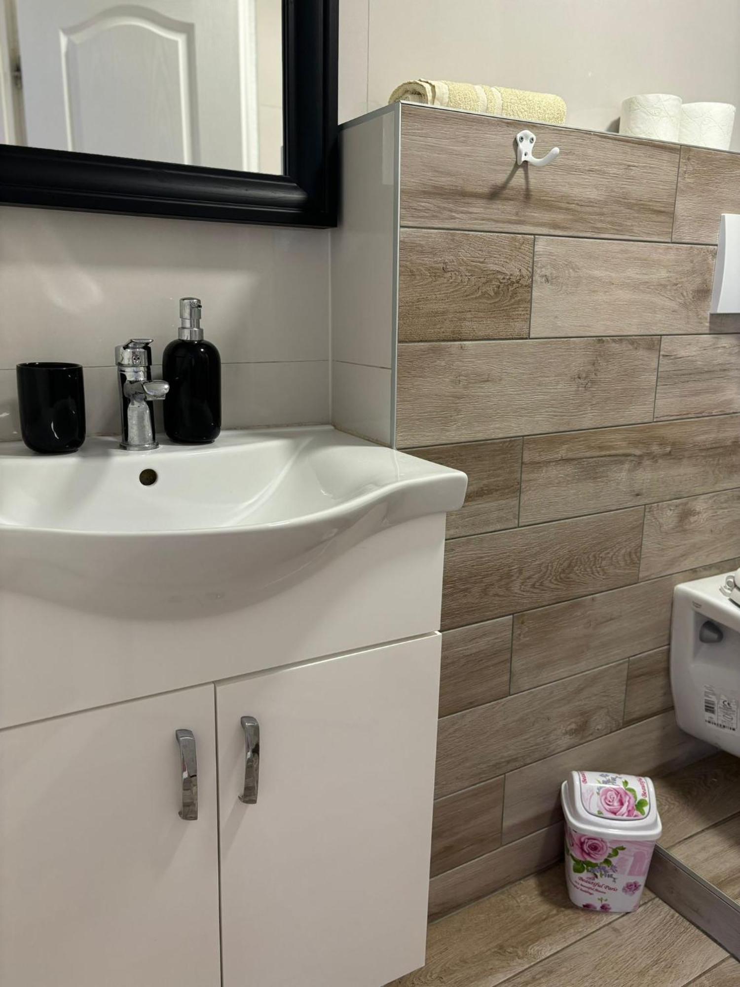 Apartmani Bosnjak Starigrad Paklenica Habitación foto