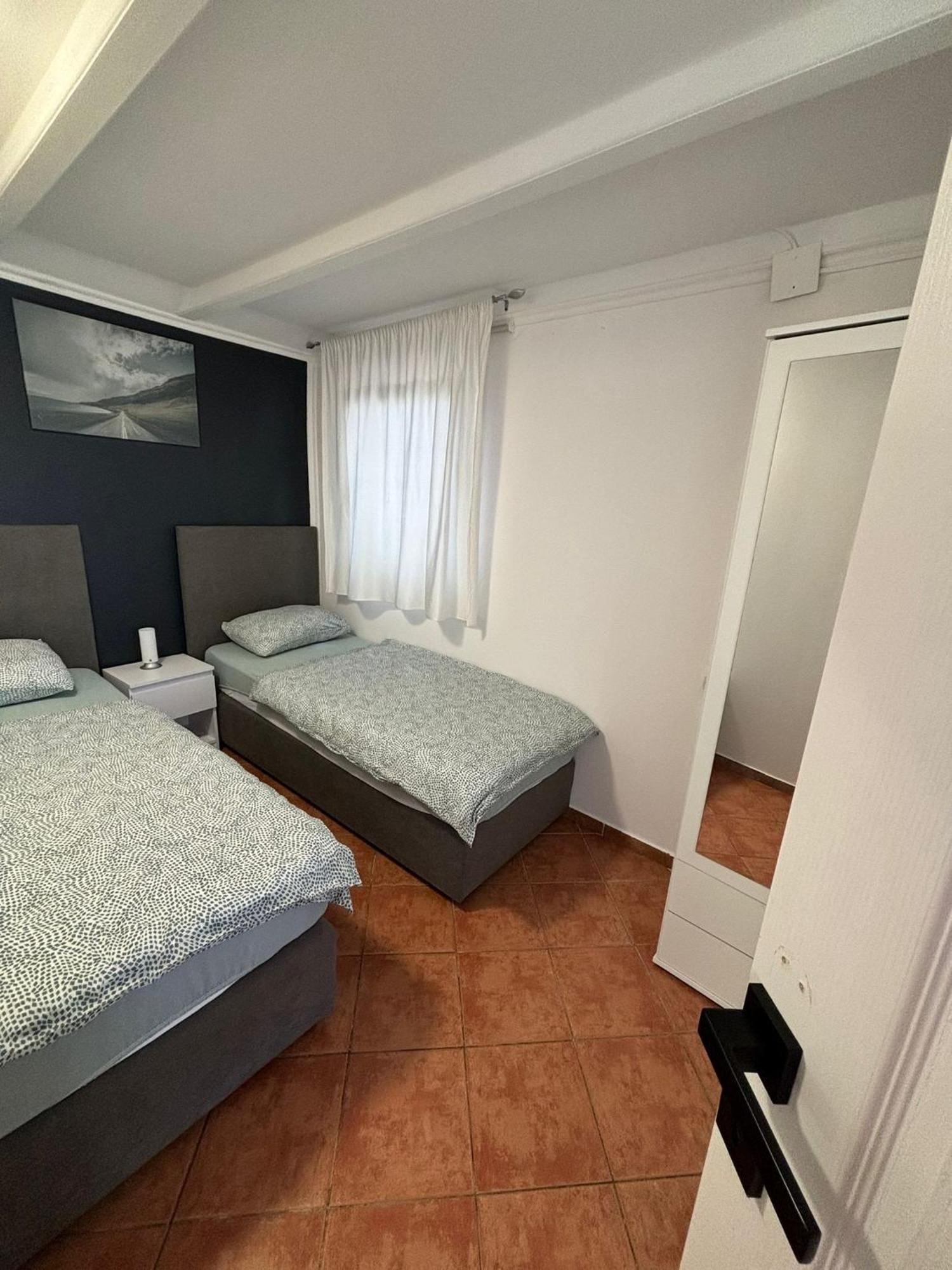 Apartmani Bosnjak Starigrad Paklenica Habitación foto