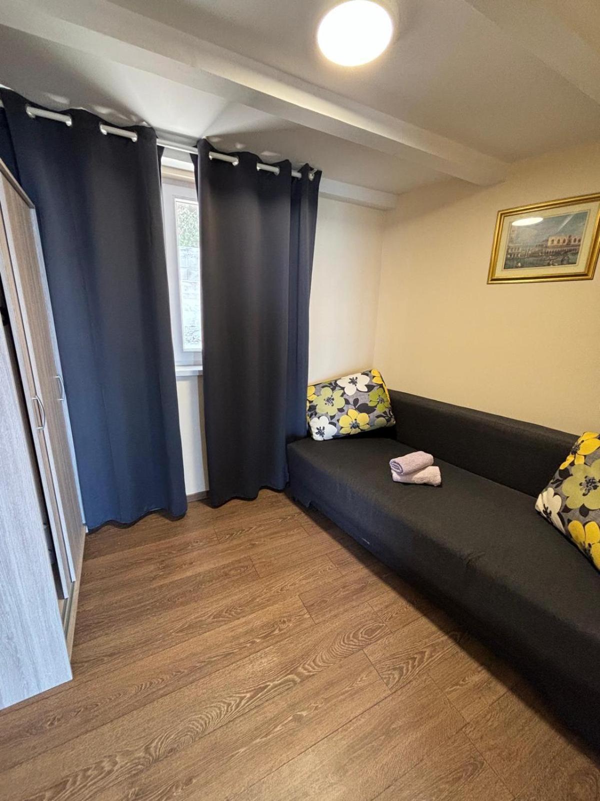 Apartmani Bosnjak Starigrad Paklenica Habitación foto